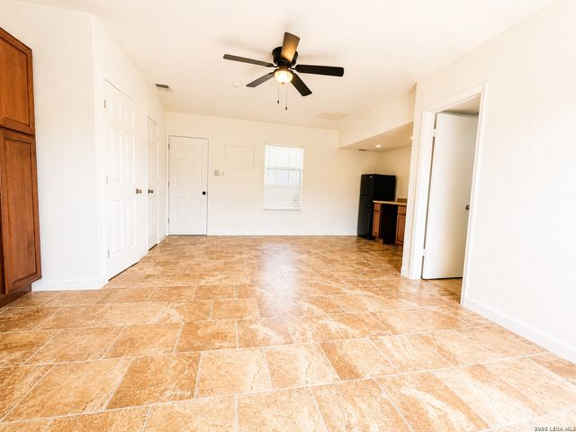 6307 Waddesdon Wood A-STUDIO, San Antonio, TX 78233