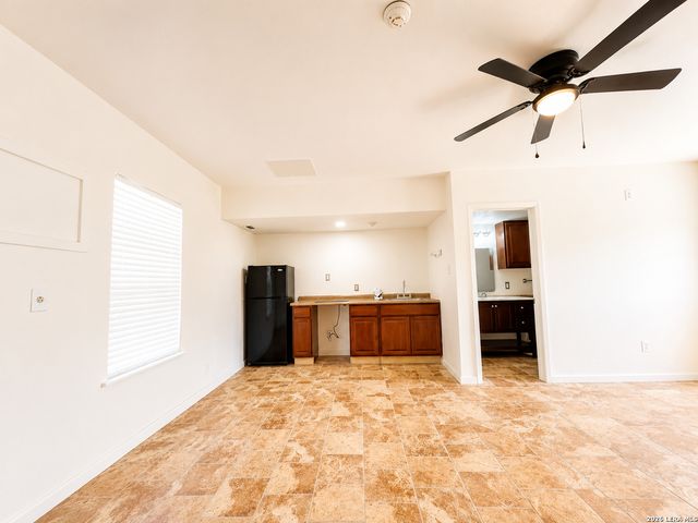 6307 Waddesdon Wood A-STUDIO, San Antonio, TX 78233