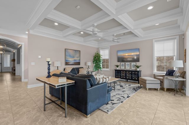 904 Waterton Ave., Myrtle Beach, SC 29579