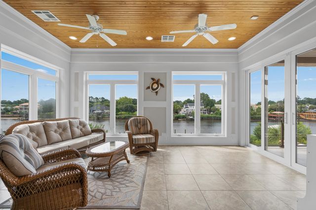 904 Waterton Ave., Myrtle Beach, SC 29579