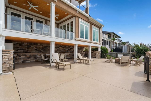 904 Waterton Ave., Myrtle Beach, SC 29579