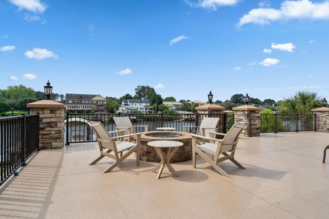 904 Waterton Ave., Myrtle Beach, SC 29579