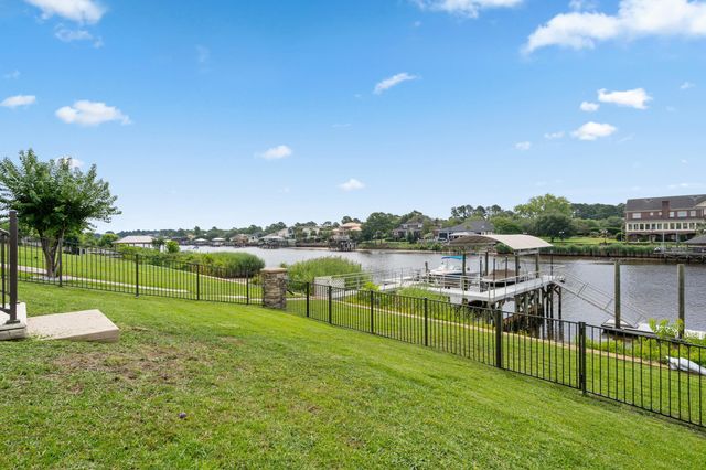 904 Waterton Ave., Myrtle Beach, SC 29579