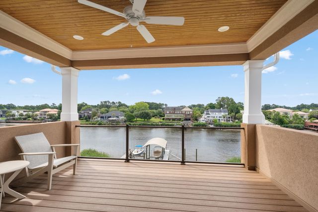904 Waterton Ave., Myrtle Beach, SC 29579