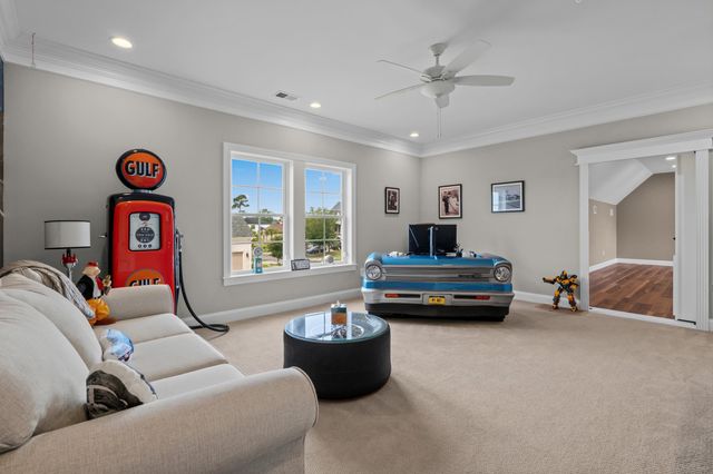 904 Waterton Ave., Myrtle Beach, SC 29579