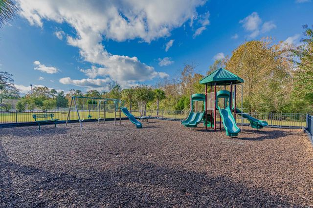 904 Waterton Ave., Myrtle Beach, SC 29579