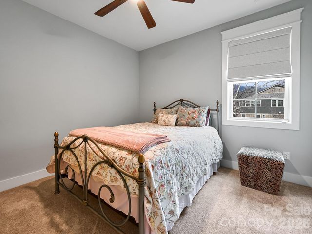 554 Sweet Birch Park Lane, Black Mountain, NC 28711