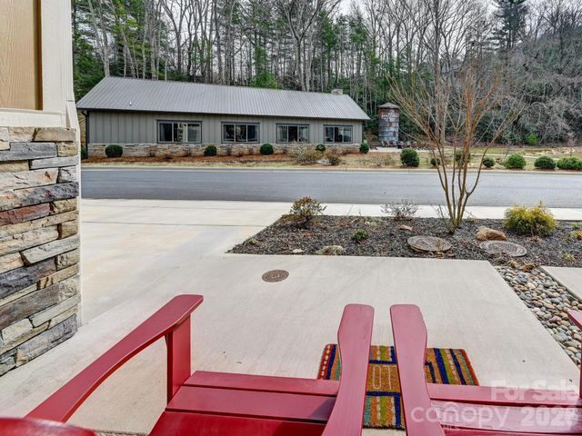 554 Sweet Birch Park Lane, Black Mountain, NC 28711