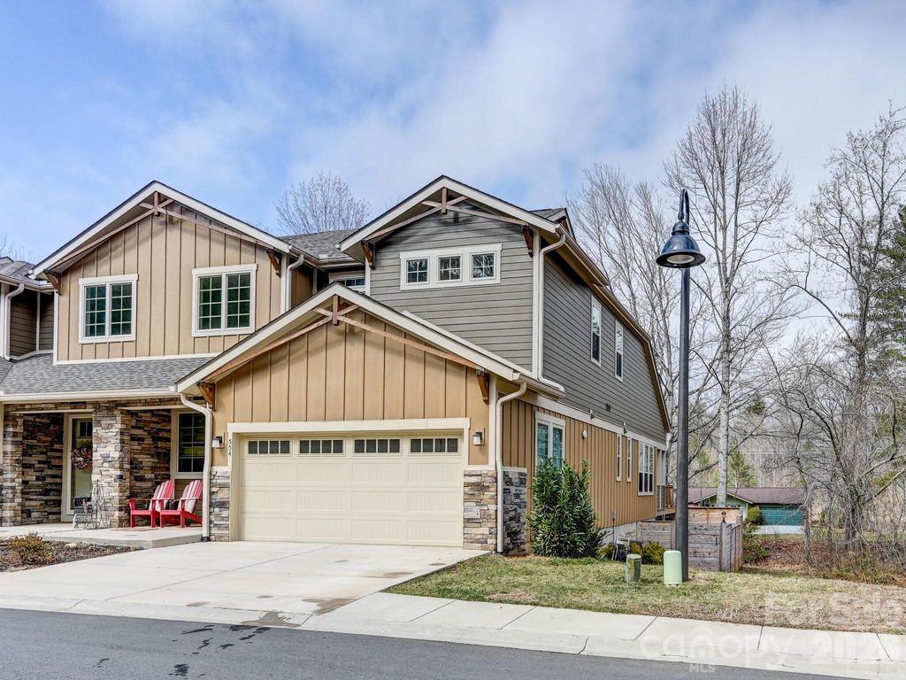 554 Sweet Birch Park Lane, Black Mountain, NC 28711