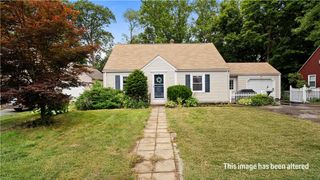 74 Algonquin Road, East Providence, RI 02916