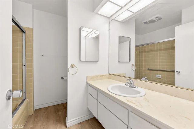 2575 Riverside Terrace, Los Angeles, CA 90039