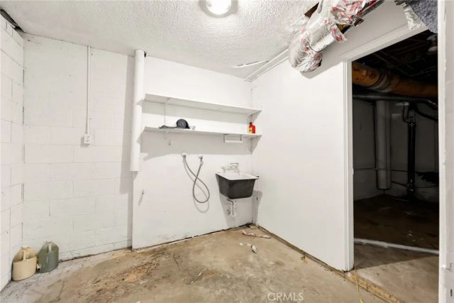 2575 Riverside Terrace, Los Angeles, CA 90039