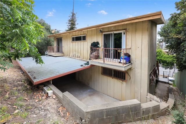 2575 Riverside Terrace, Los Angeles, CA 90039