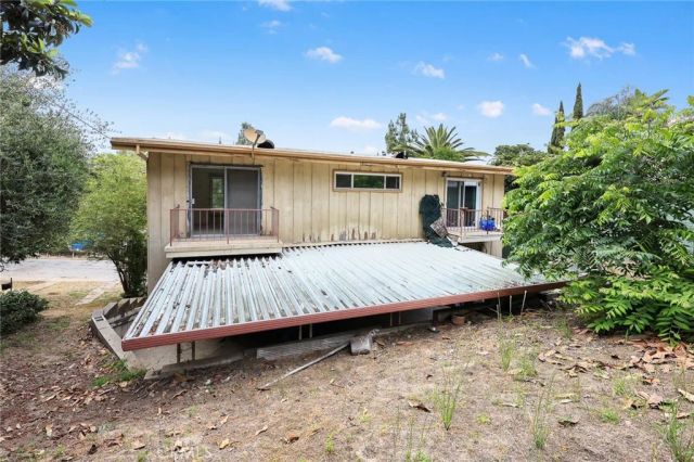 2575 Riverside Terrace, Los Angeles, CA 90039
