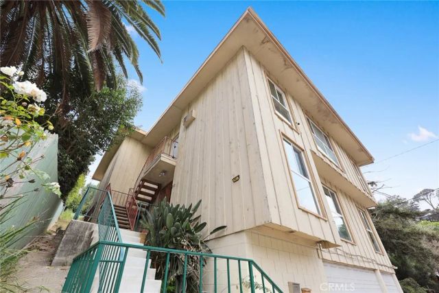 2575 Riverside Terrace, Los Angeles, CA 90039