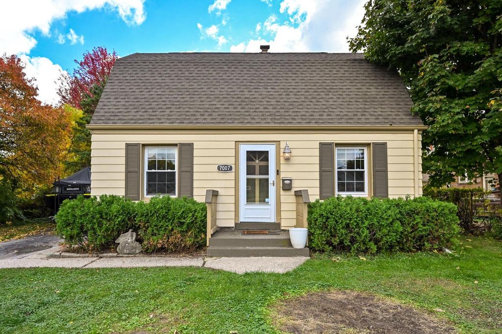 7007 W Beloit ROAD, West Allis, WI 53219