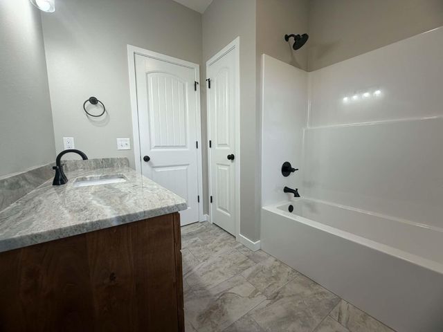 1150 Napper Road, Billings, MO 65610