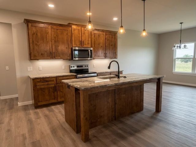1150 Napper Road, Billings, MO 65610