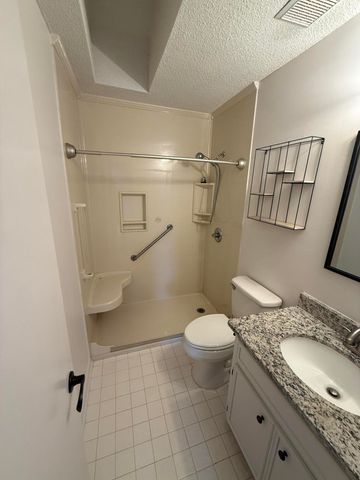 208 Elliott Road, Mary Esther, FL 32569