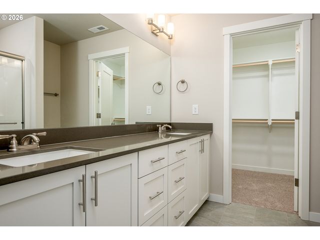 6215 Se Knapp St A, Portland, OR 97206