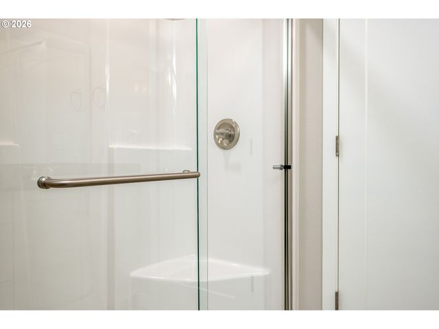 6215 Se Knapp St A, Portland, OR 97206