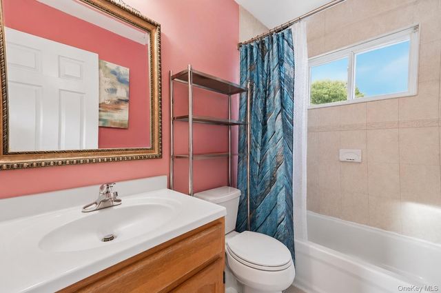 303 N Westchester Avenue N, West Babylon, NY 11704