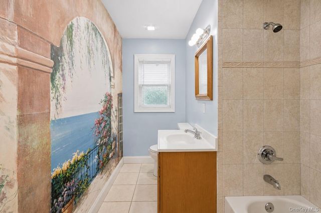 303 N Westchester Avenue N, West Babylon, NY 11704