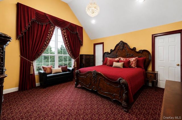 303 N Westchester Avenue N, West Babylon, NY 11704