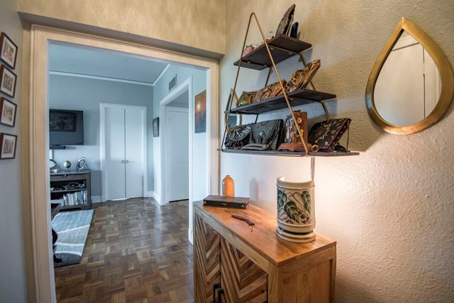 2306 Park Place Avenue 12B, Fort Worth, TX 76110