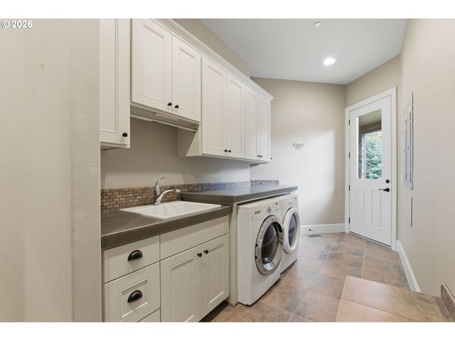 19420 S ELMA St, West Linn, OR 97068