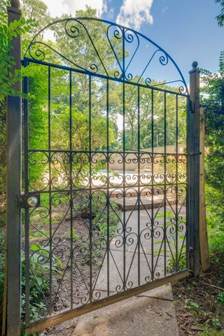 4225 Harding Pike Apt 502, Nashville, TN 37205