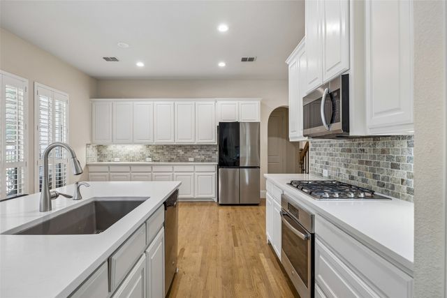 432 Loma Alta Drive, Flower Mound, TX 75022