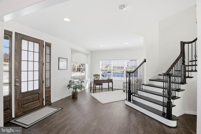 454 E DELP RD, Lancaster, PA 17601