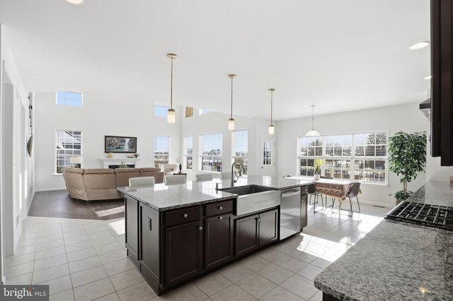 454 E DELP RD, Lancaster, PA 17601