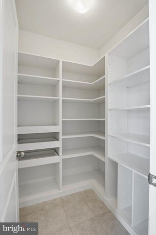 454 E DELP RD, Lancaster, PA 17601