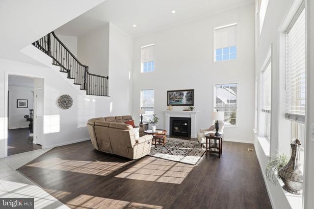 454 E DELP RD, Lancaster, PA 17601