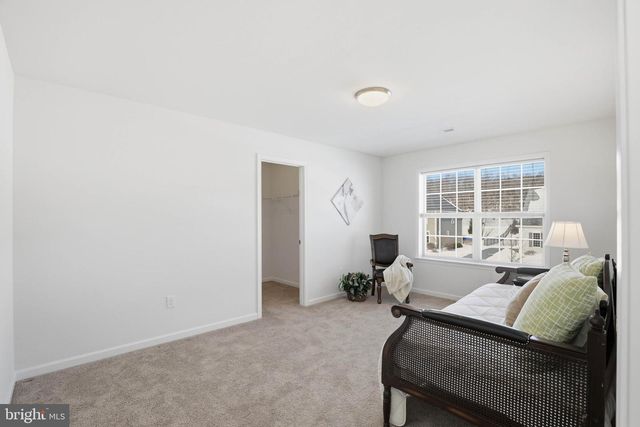 454 E DELP RD, Lancaster, PA 17601