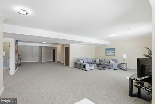 454 E DELP RD, Lancaster, PA 17601