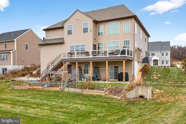 454 E DELP RD, Lancaster, PA 17601