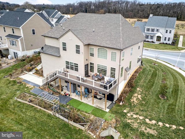 454 E DELP RD, Lancaster, PA 17601