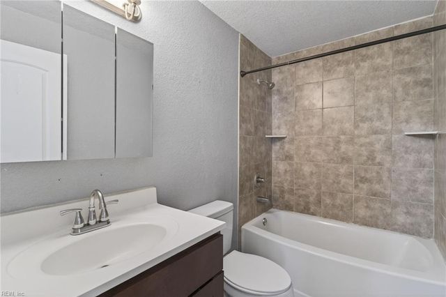 119 Rosewood Drive, Hampton, VA 23669