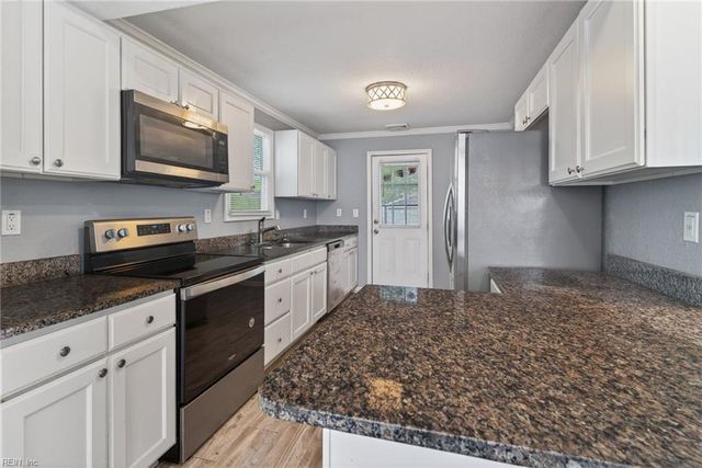 119 Rosewood Drive, Hampton, VA 23669