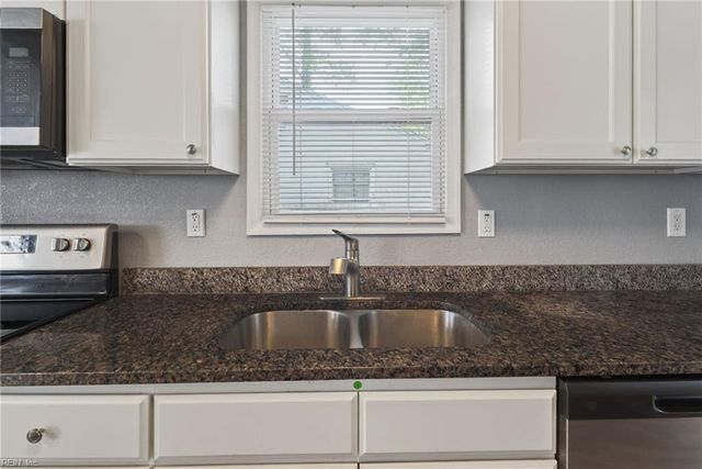 119 Rosewood Drive, Hampton, VA 23669