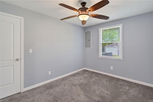 119 Rosewood Drive, Hampton, VA 23669