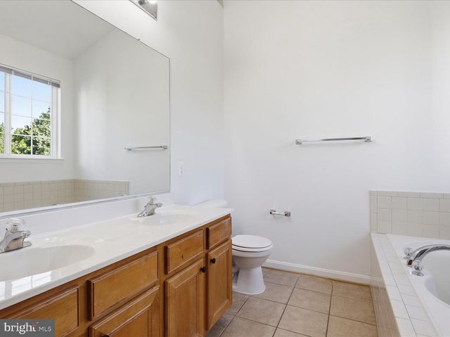 5602 HARTFIELD AVE, Suitland, MD 20746