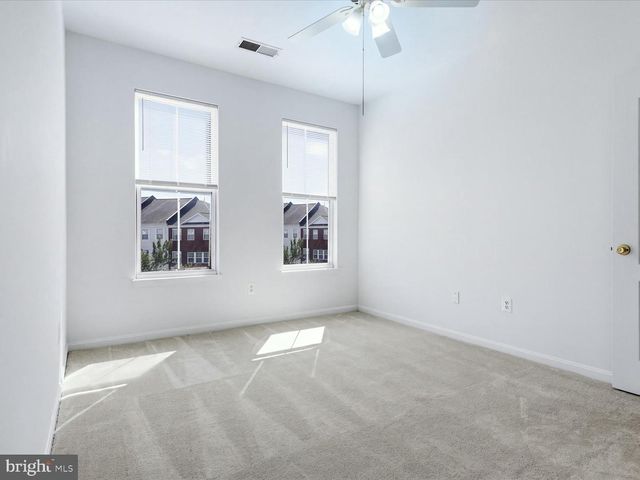5602 HARTFIELD AVE, Suitland, MD 20746