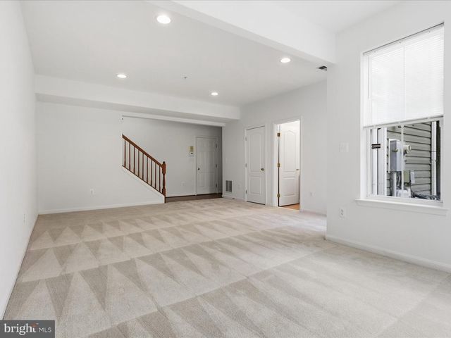 5602 HARTFIELD AVE, Suitland, MD 20746