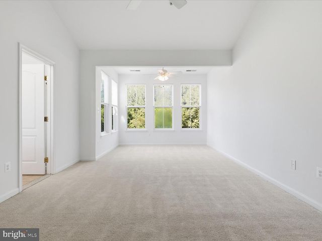 5602 HARTFIELD AVE, Suitland, MD 20746