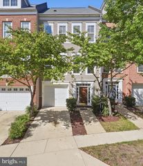 5602 HARTFIELD AVE, Suitland, MD 20746