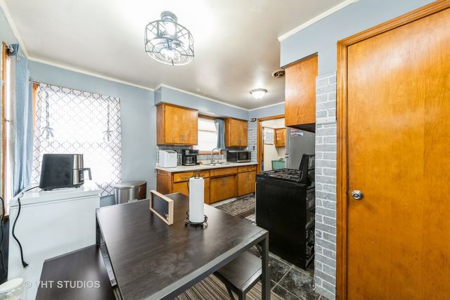 5813 Superior Street, Berkeley, IL 60163